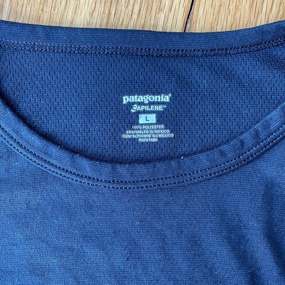 Patagonia Capilene Base Layer - Black - Picture 3 of 3